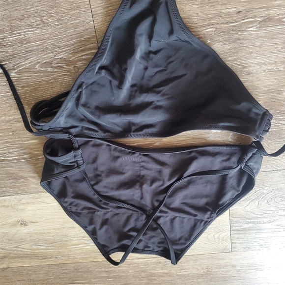 Two piece string bikini - Picture 6 of 6